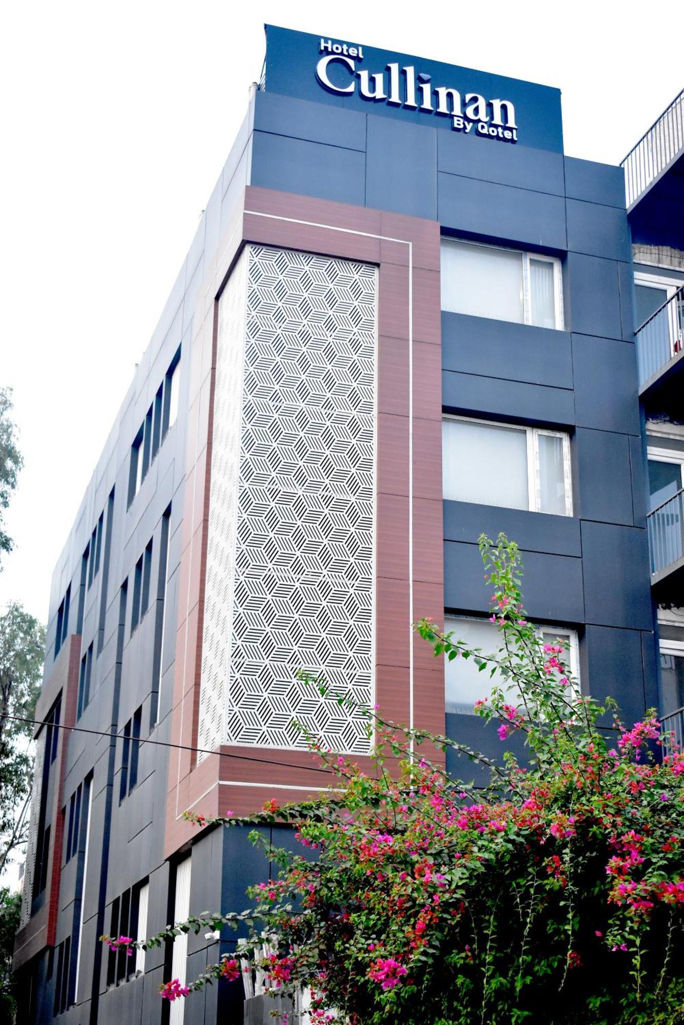 Hotel Cullinan By Qotel Janakpuri Delhi  Exterior foto